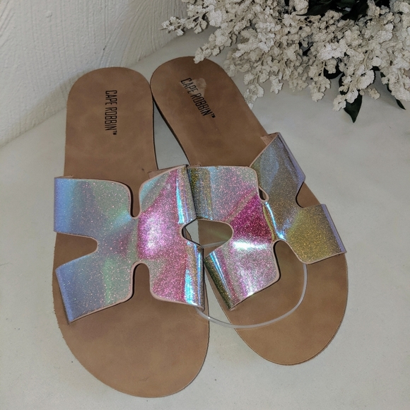 Shoes - NWOT Pink Slides/Sandals